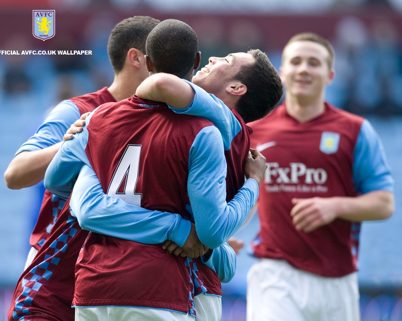 致命失误埋下败局！湖人惜败雄鹿