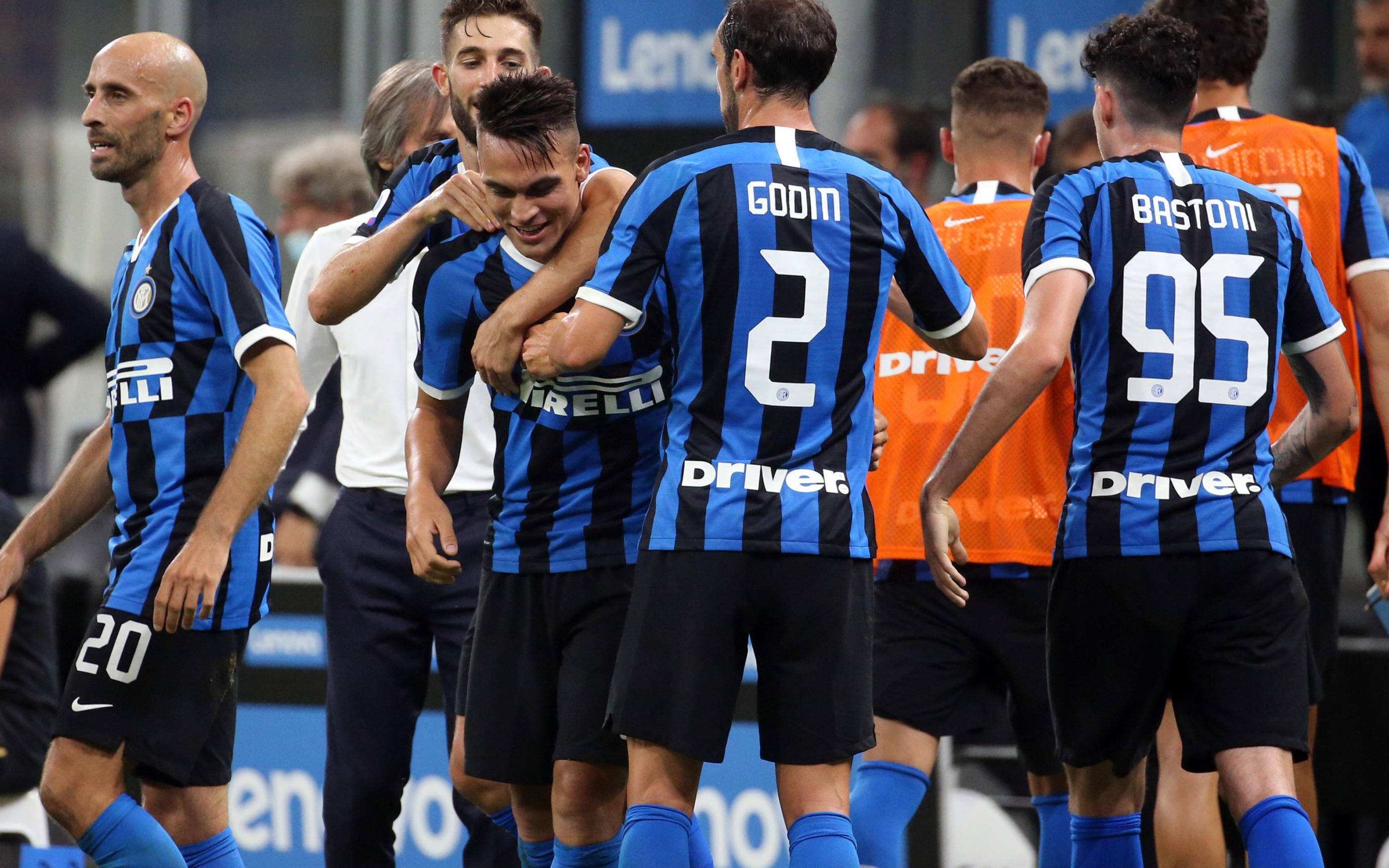 踢球者本期德甲中卫排名：无世界级，于帕、施洛尔上榜