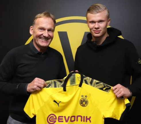 U23